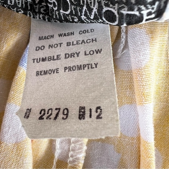 VTG Wide-Leg Culotte Shorts Bright Yellow Floral Polka Dot Howard Wolf USA Sz 12 - Picture 10 of 10